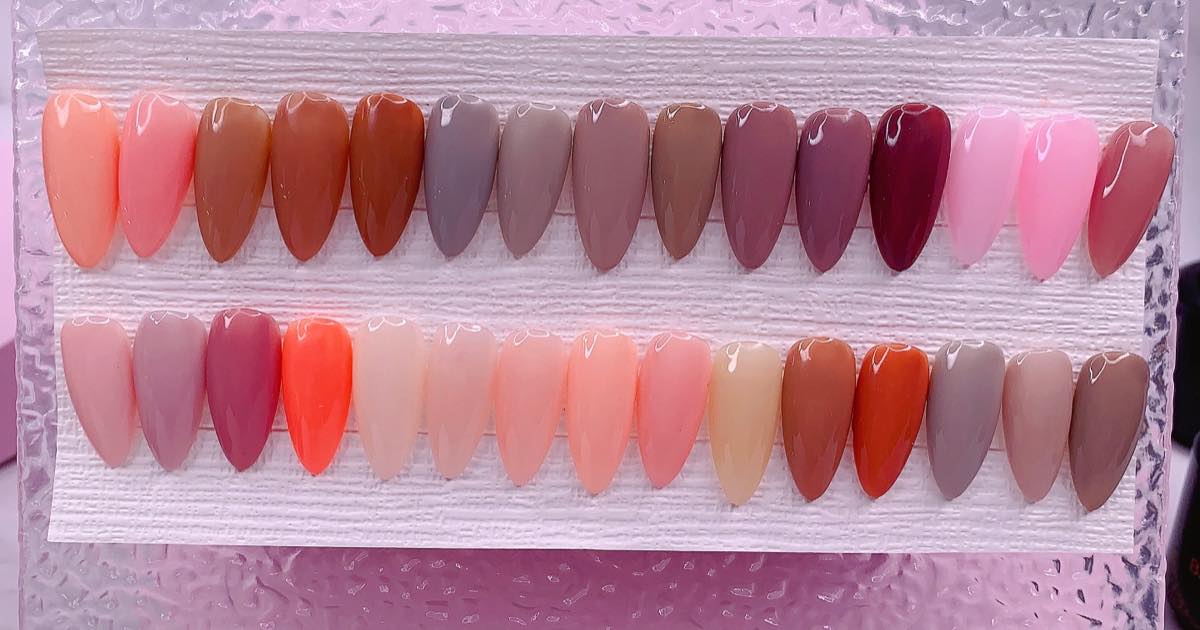 NUDE & BROWN