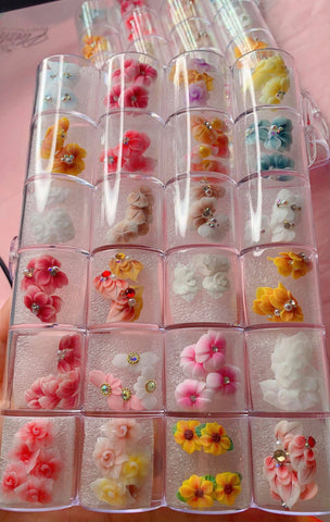 1 Box 3D Acrylic Flowers/100 Flowers