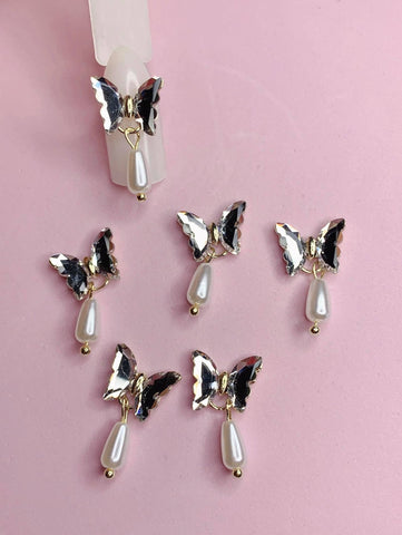 2PCS NAIL CHARM BUTTERFLY JE598