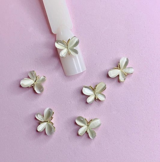 2PCS NAIL CHARM BUTTERFLY JE588