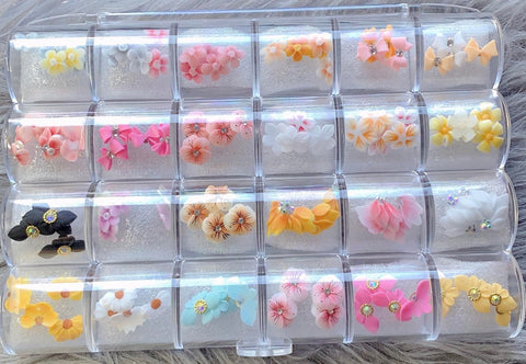 1 Box 3D Acrylic Flowers/100 Flowers