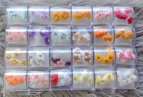 1 Box 3D Acrylic Flowers/100 Flowers