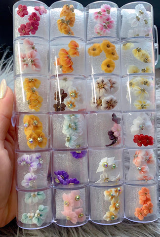 1 Box 3D Acrylic Flowers/100 Flowers