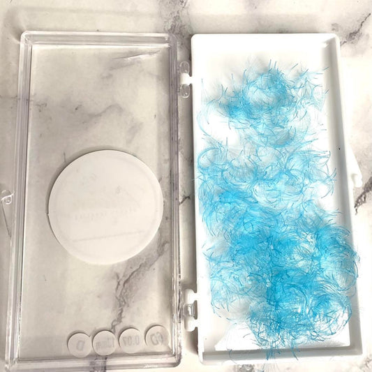 COLOUR LOOSE PRO-MADE FANS/ LIGHT BLUE