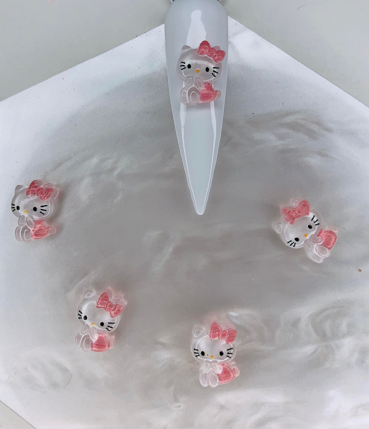 5PCS SANRIO HELLO KITTY NAIL CHARMS/01